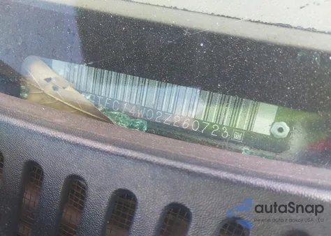 2002 GMC Sierra 1500 Sl z USA, uszkodzony, nr VIN 1GTEC14W02Z260723